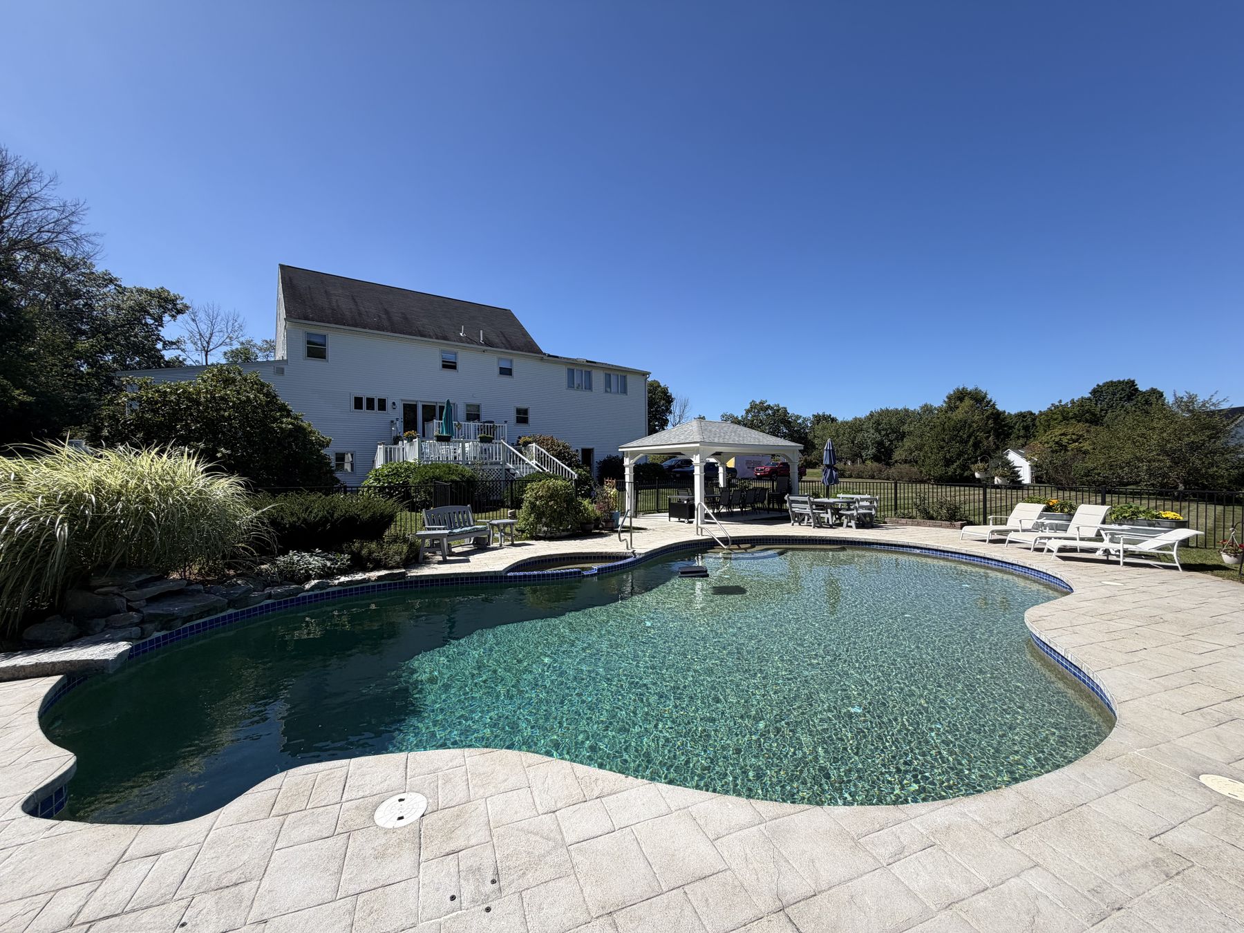 In-ground pool & pavilion